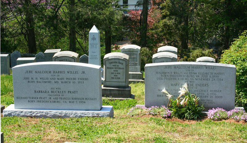 Carroll Memorials