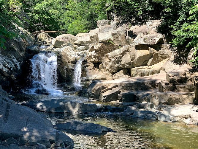 Scott’s Run Falls