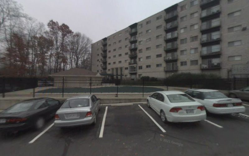 Roosevelt Towers Apartments Pool
